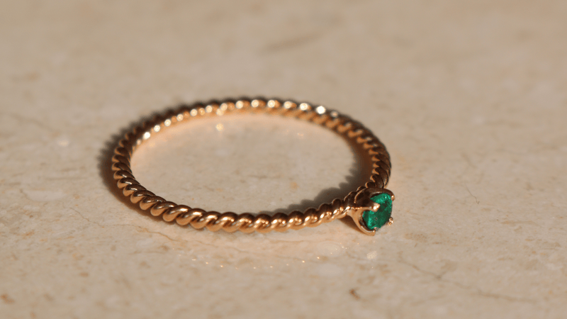 Esta joya a pedido fue hecha con esmeraldas natural de Colombia. Calidad AAA