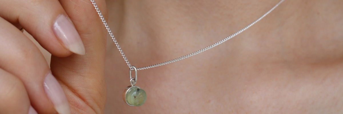 Bisutería vs. joyería fina: Diferencias, valor y cómo elegir bien