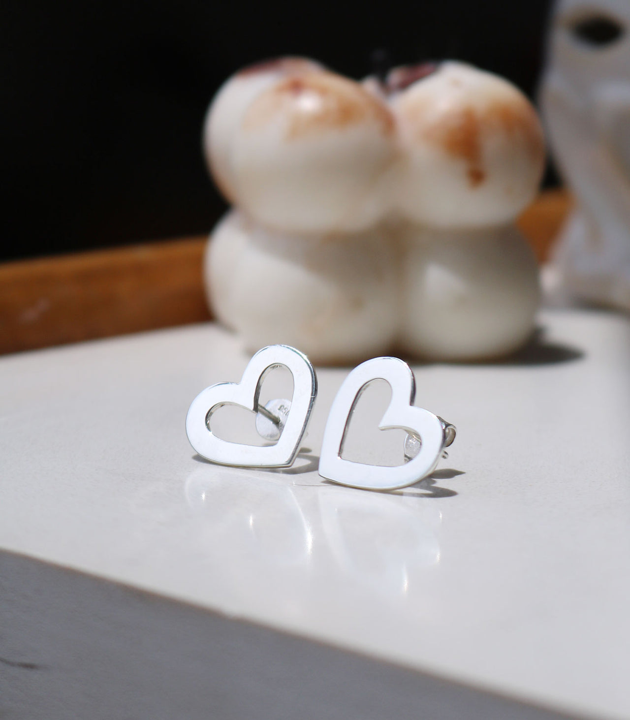 Aretes de plata, red heart