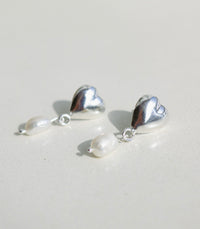 Thumbnail for Ariel in Love | Silver and pearl earrings