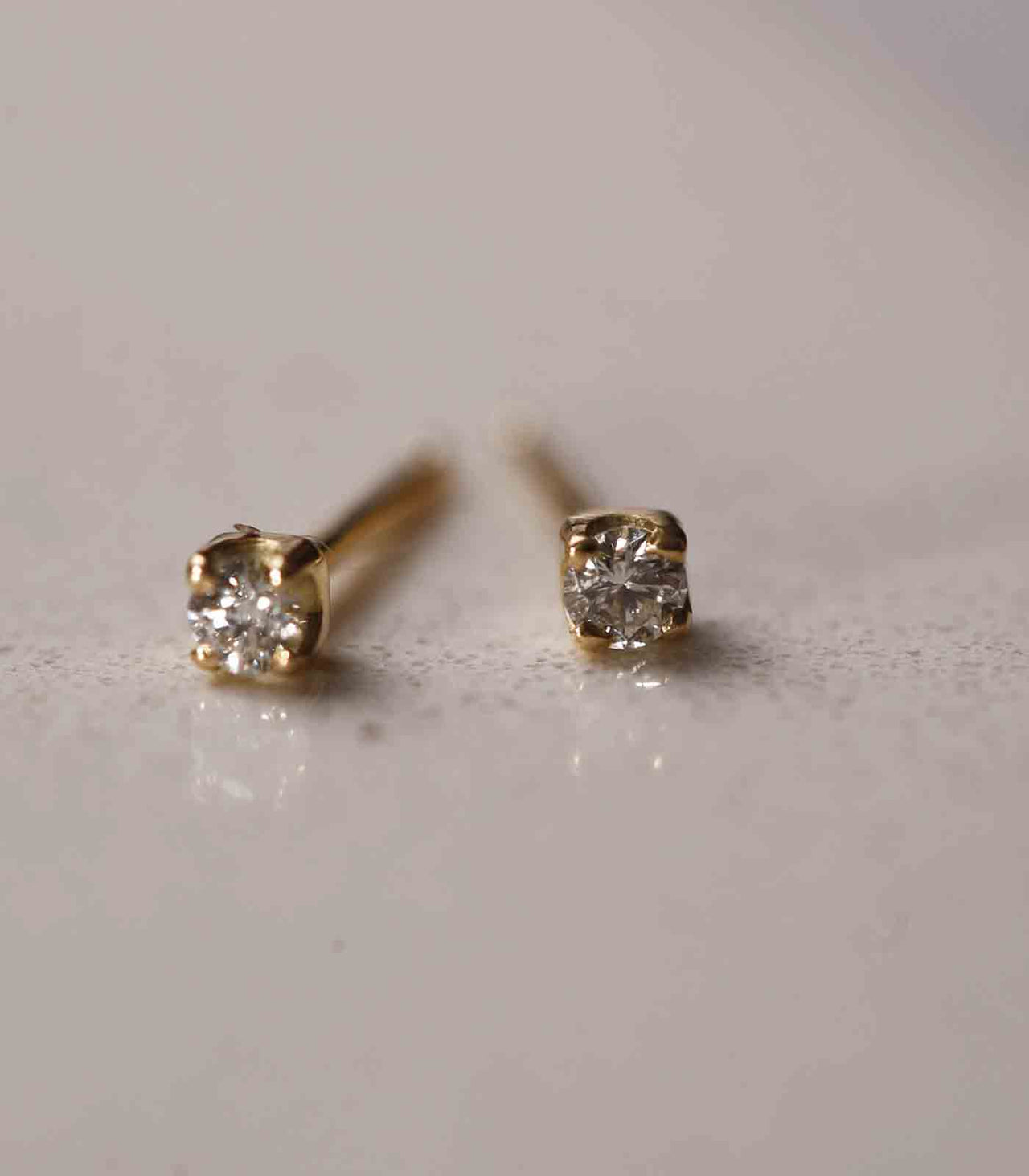 aretes en Oro 18k y Diamantes